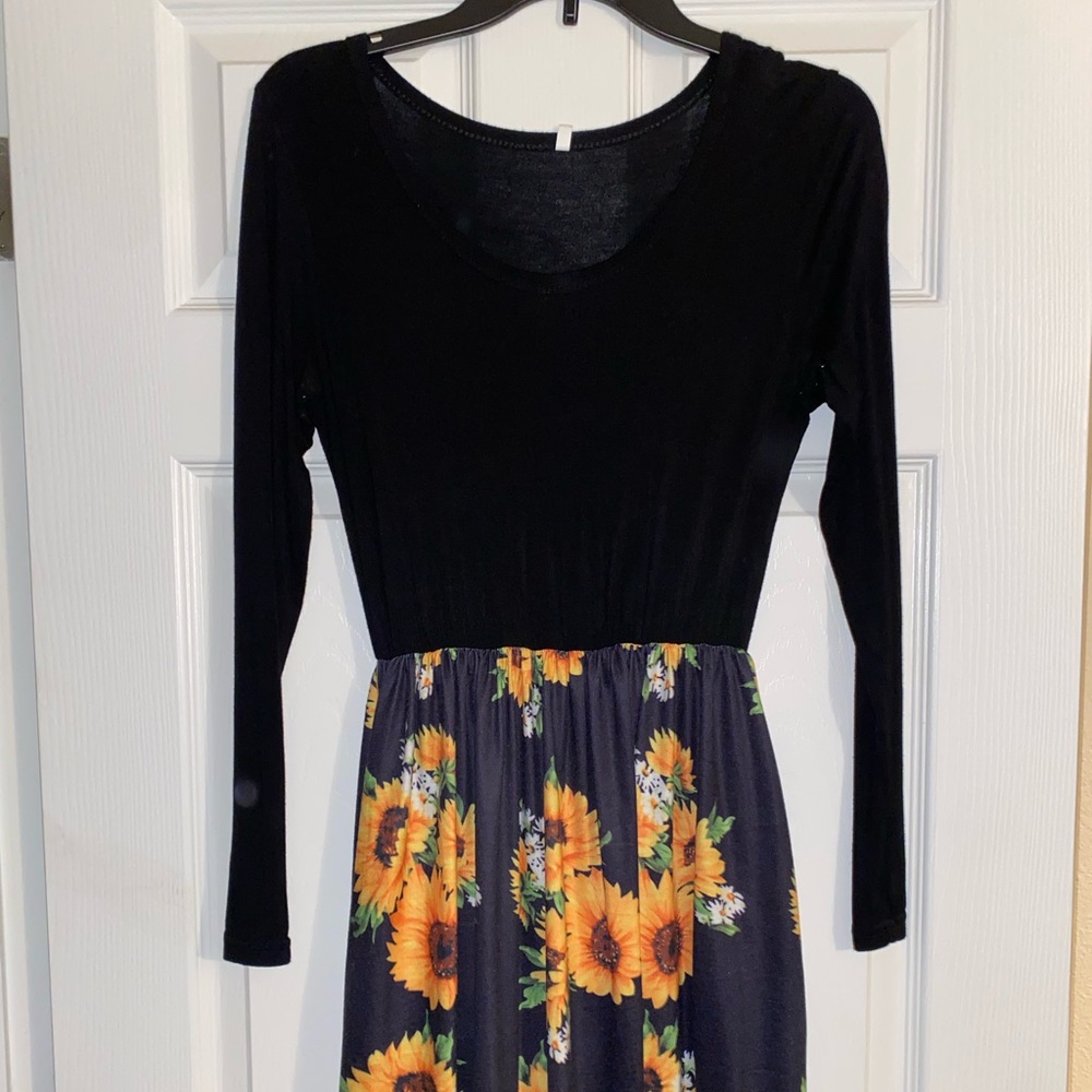 Sunflower dress 🌻